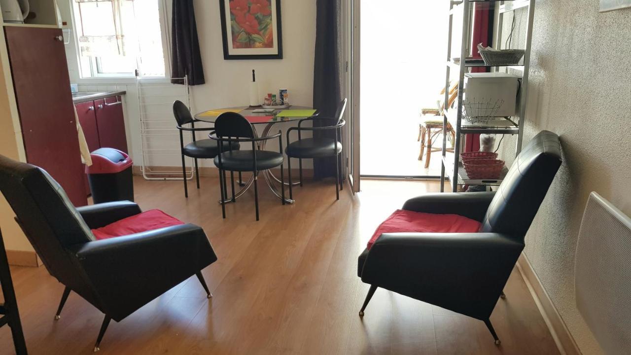 Un Pied A Terre Apartment Carcassone Exterior photo
